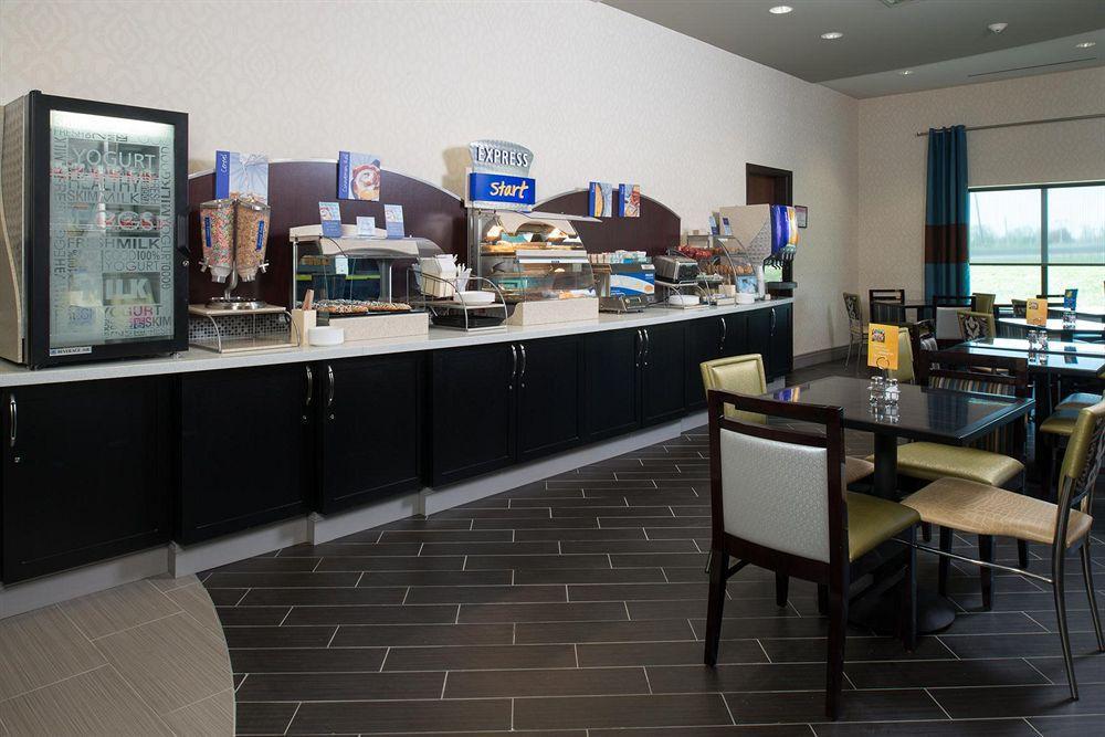 Holiday Inn Express & Suites Kansas City Airport By Ihg Εστιατόριο φωτογραφία