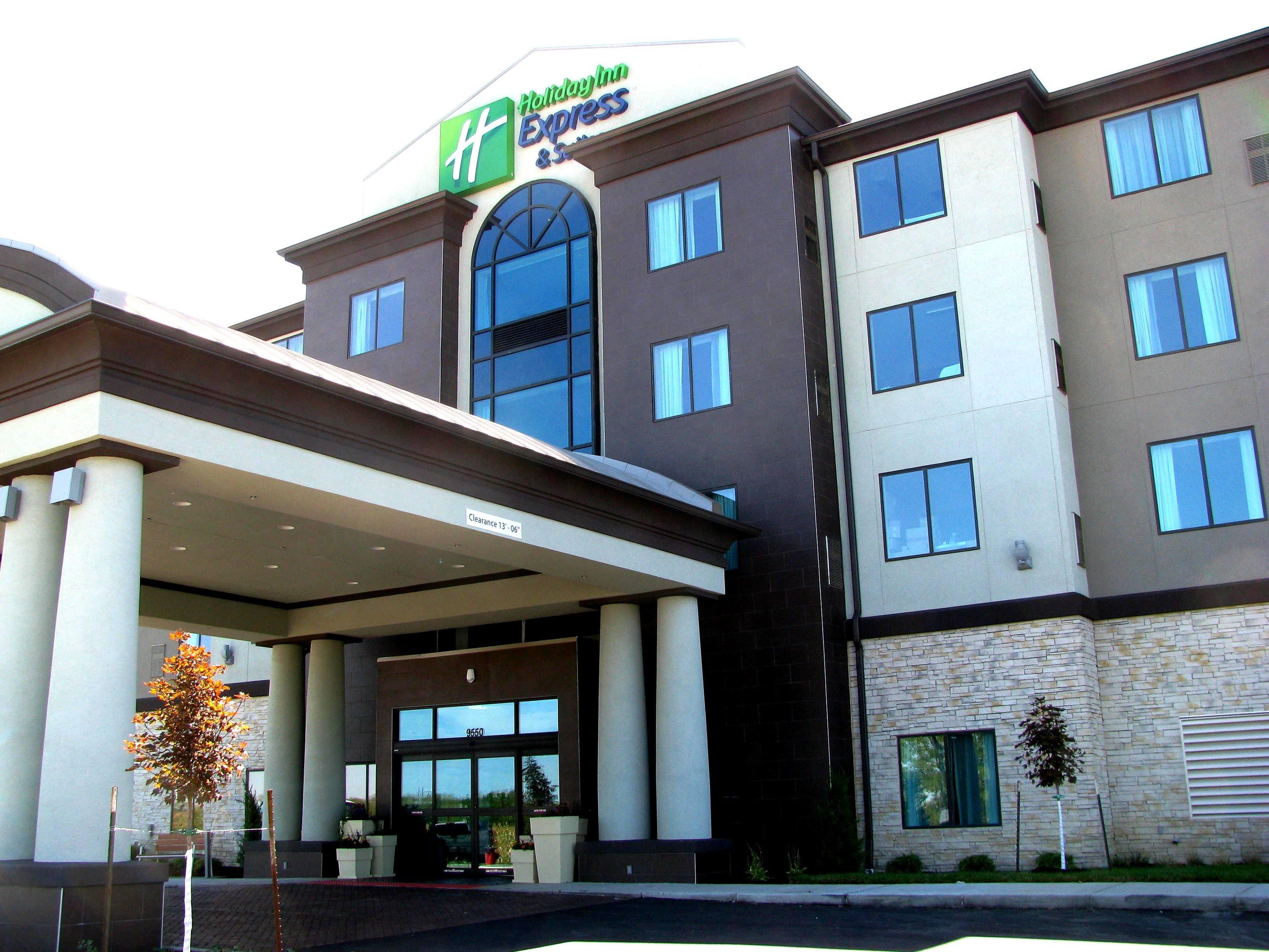 Holiday Inn Express & Suites Kansas City Airport By Ihg Εξωτερικό φωτογραφία