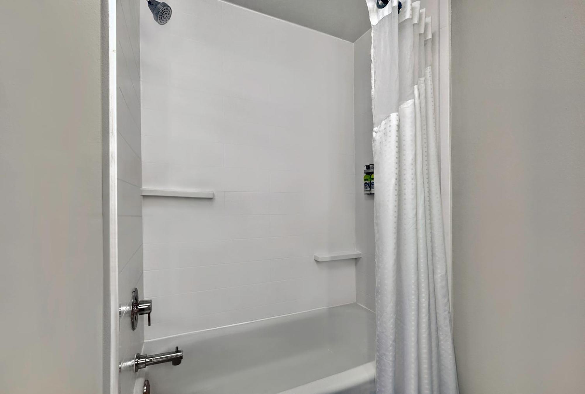 Holiday Inn Express & Suites Kansas City Airport By Ihg Εξωτερικό φωτογραφία