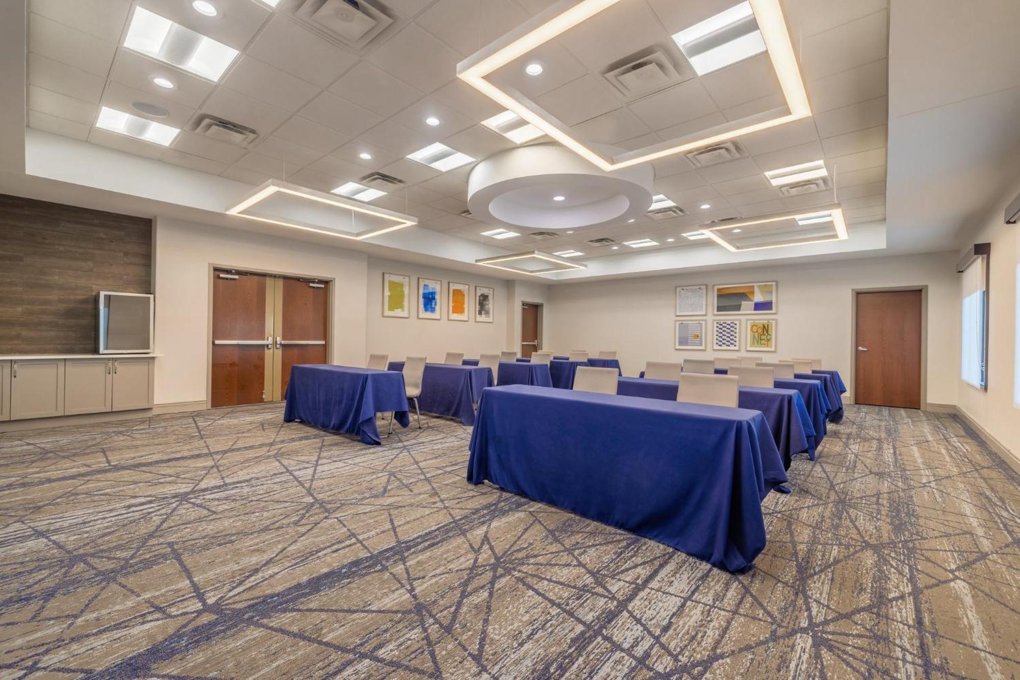 Holiday Inn Express & Suites Kansas City Airport By Ihg Εξωτερικό φωτογραφία