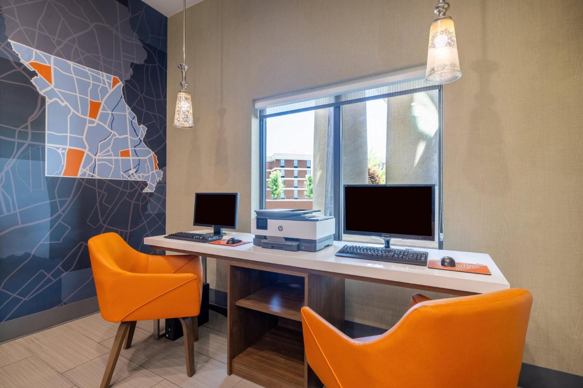 Holiday Inn Express & Suites Kansas City Airport By Ihg Εξωτερικό φωτογραφία