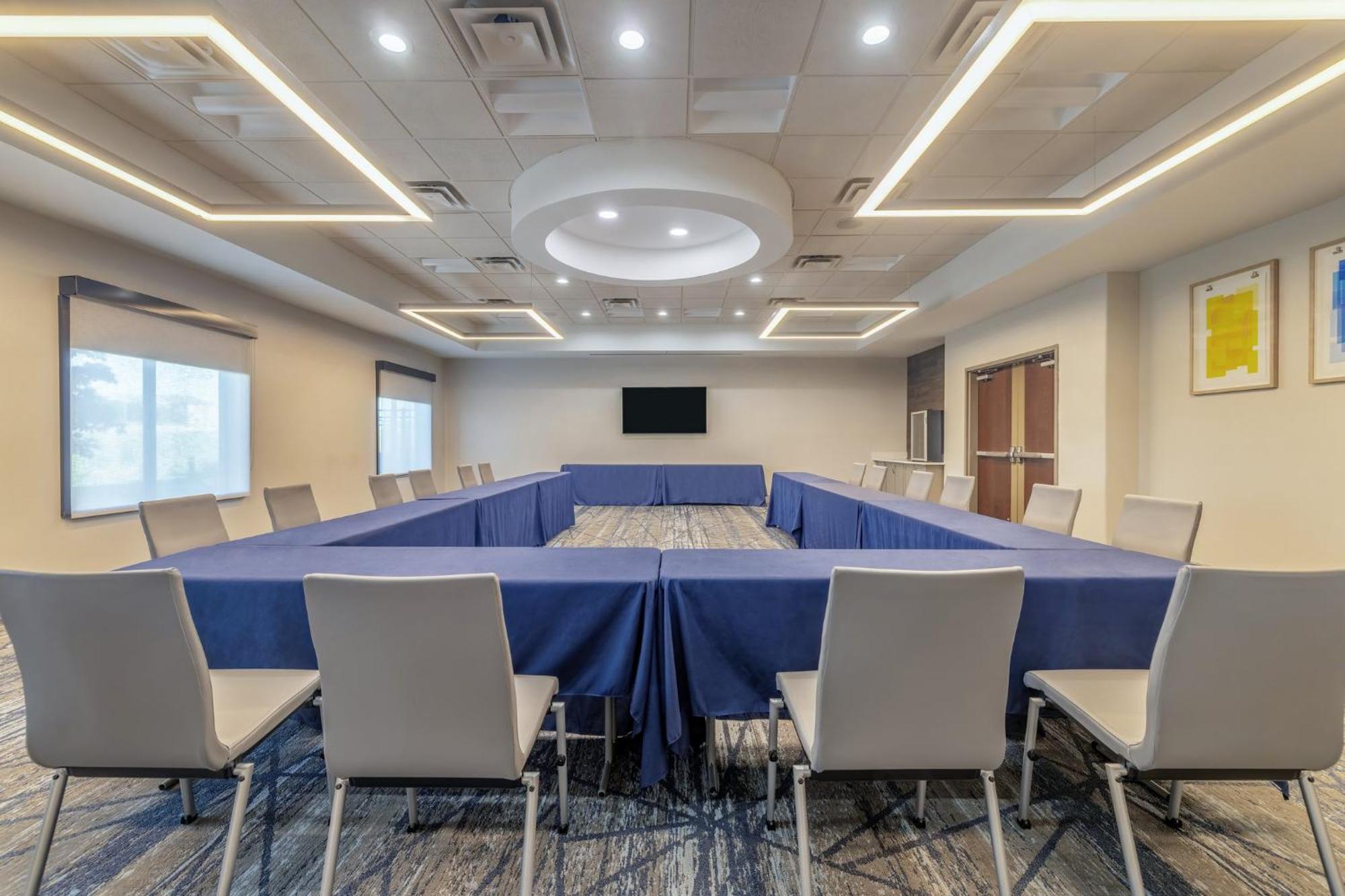 Holiday Inn Express & Suites Kansas City Airport By Ihg Εξωτερικό φωτογραφία