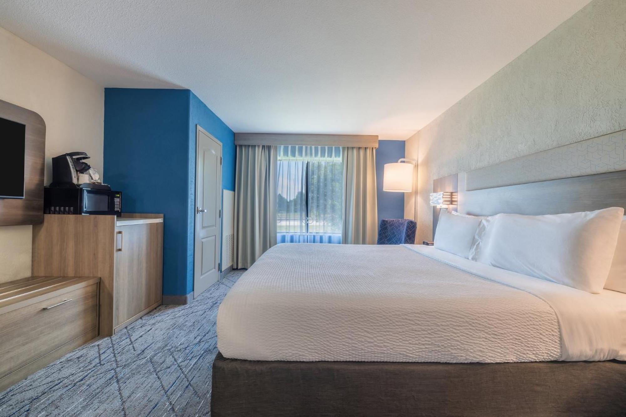 Holiday Inn Express & Suites Kansas City Airport By Ihg Εξωτερικό φωτογραφία