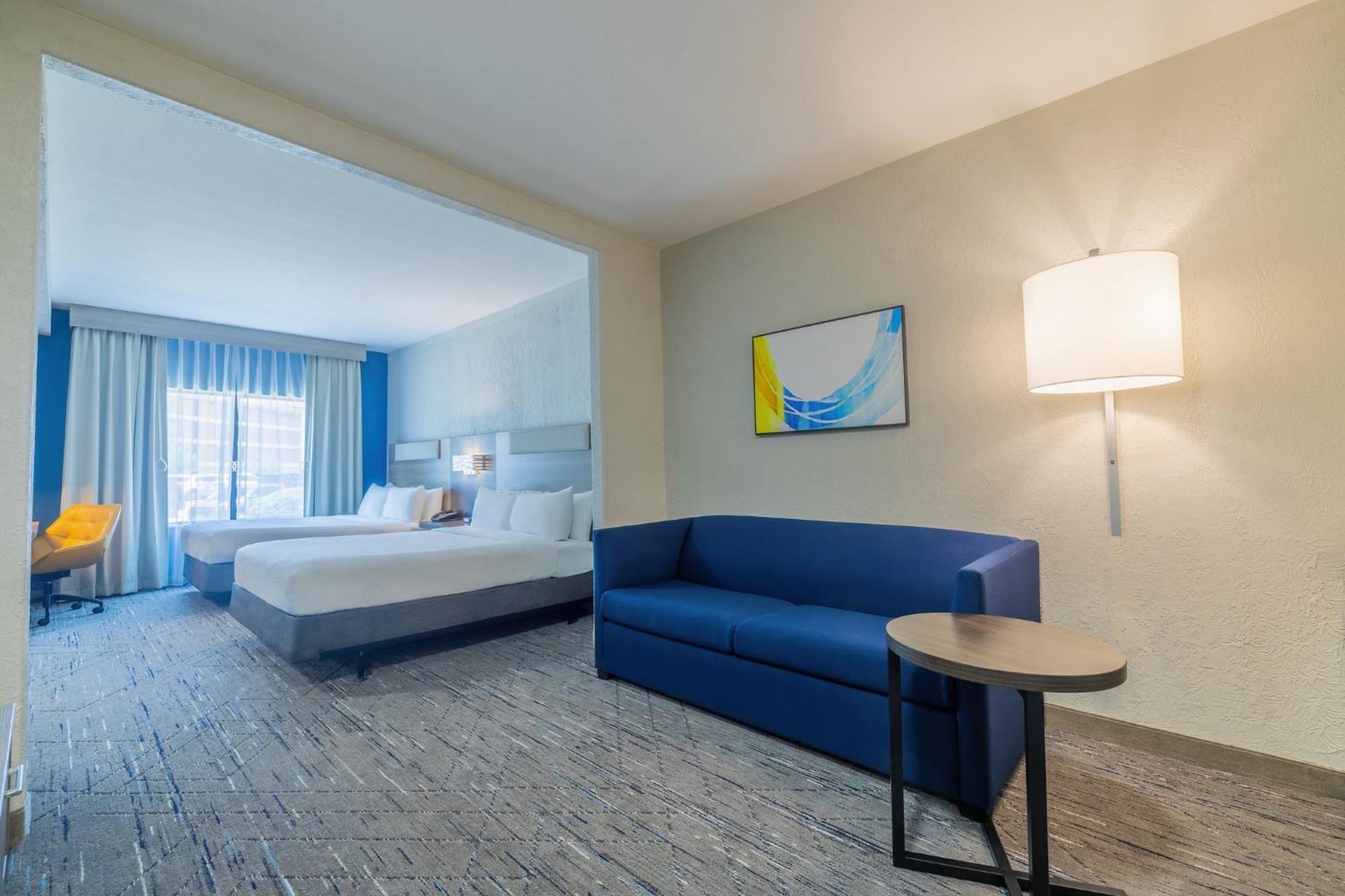 Holiday Inn Express & Suites Kansas City Airport By Ihg Εξωτερικό φωτογραφία