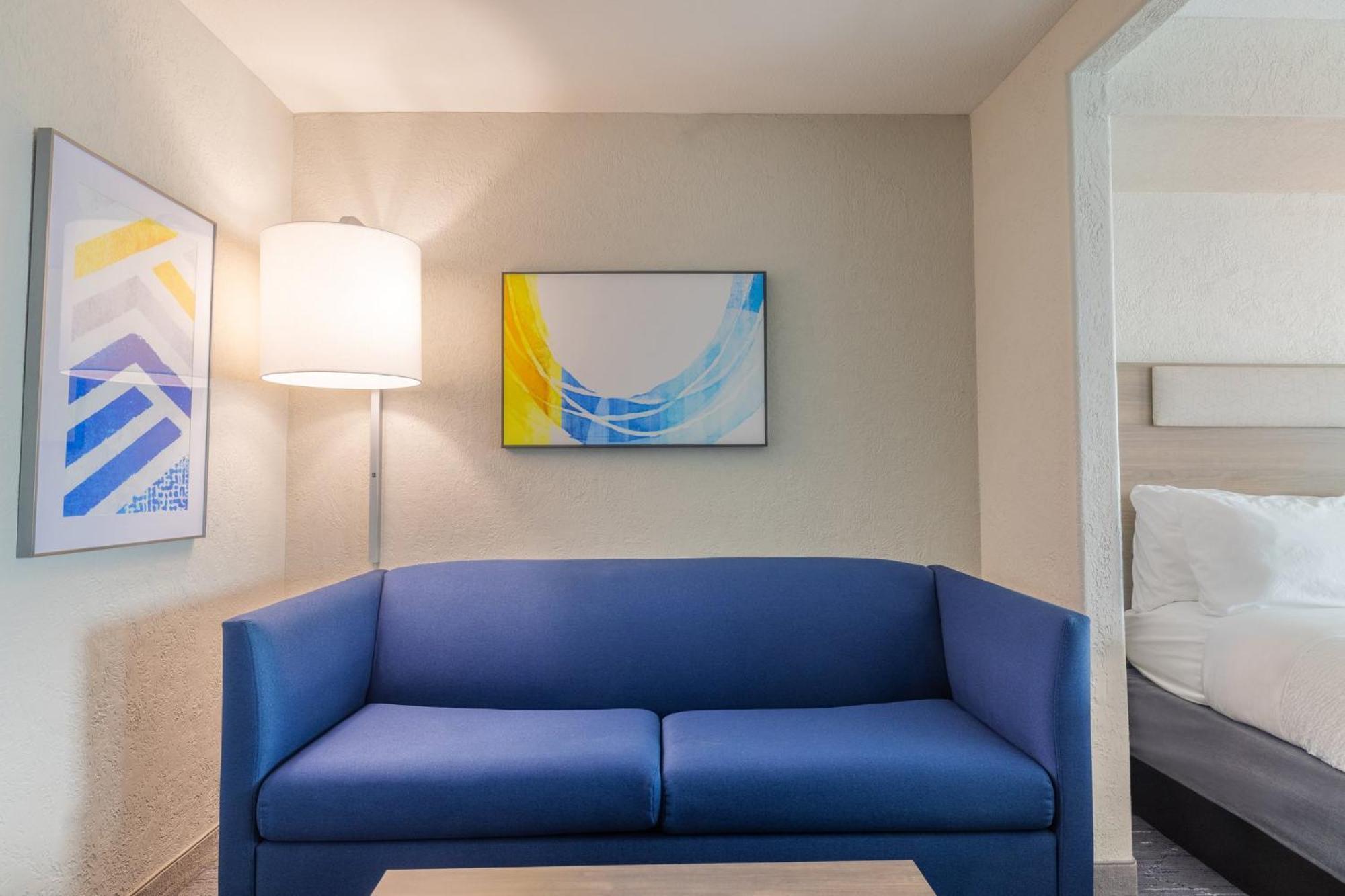 Holiday Inn Express & Suites Kansas City Airport By Ihg Εξωτερικό φωτογραφία