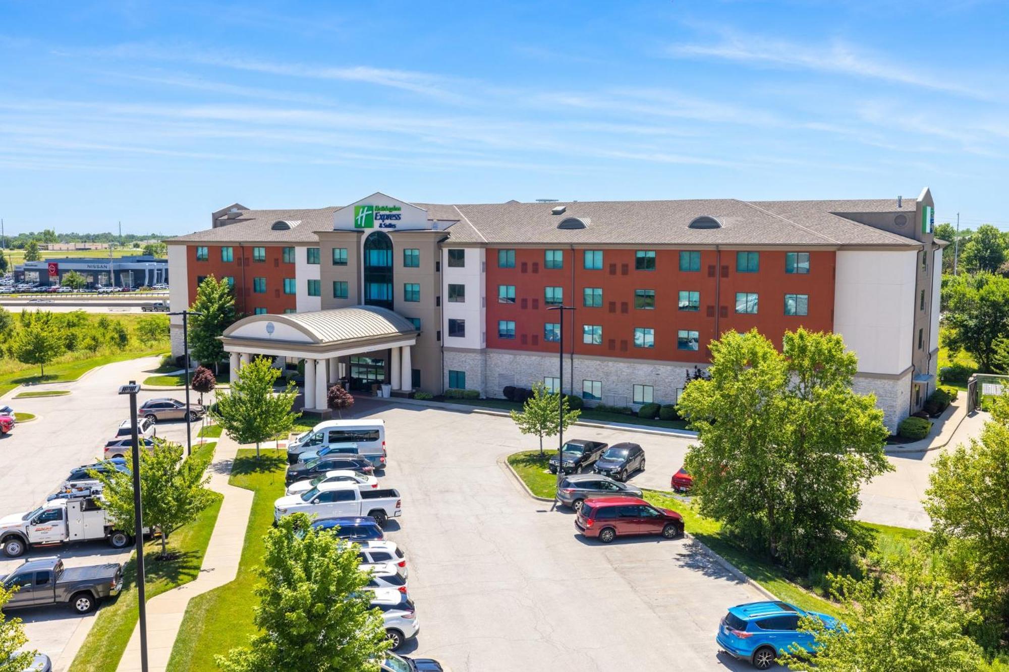 Holiday Inn Express & Suites Kansas City Airport By Ihg Εξωτερικό φωτογραφία