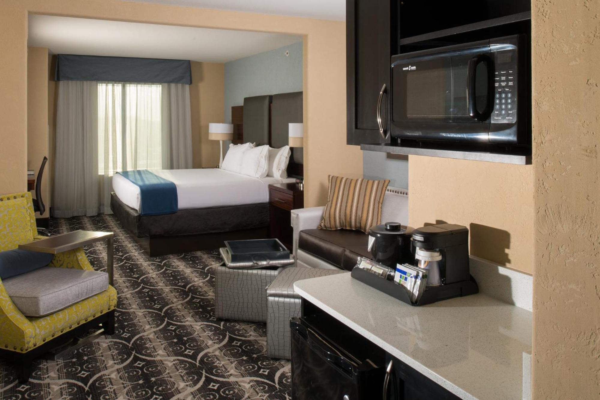 Holiday Inn Express & Suites Kansas City Airport By Ihg Εξωτερικό φωτογραφία
