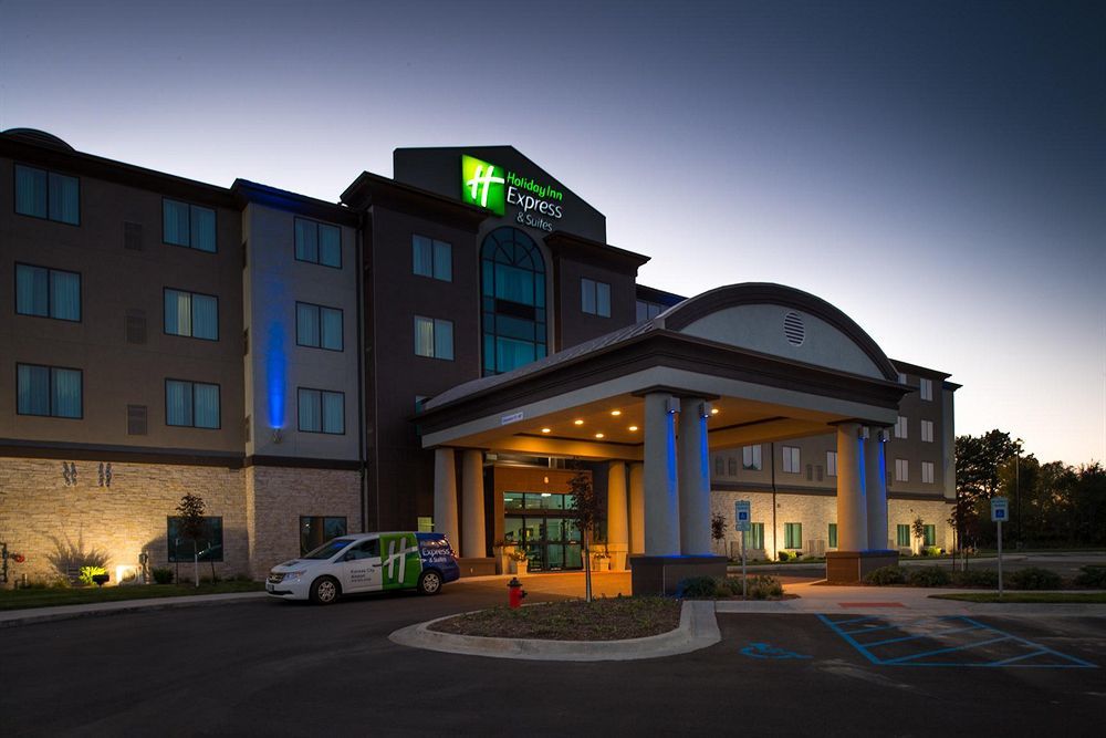 Holiday Inn Express & Suites Kansas City Airport By Ihg Εξωτερικό φωτογραφία